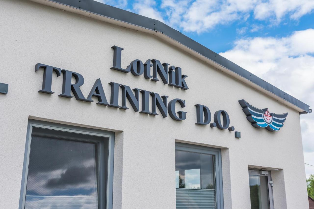 Pokoje Lotnik Nad Jeziorem Mrągowo Exterior foto